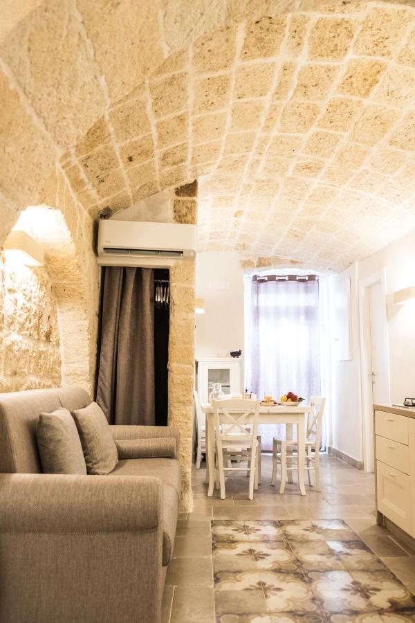 Dimore Del Borgo Antico - Il Sottano Monopoli Εξωτερικό φωτογραφία